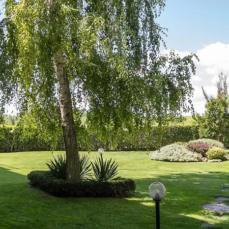 Apartment 2bd With Parking, Working Space And Pool *